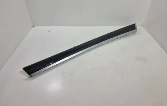 BMW 5 F10 F11 Front door trim bar 7225547