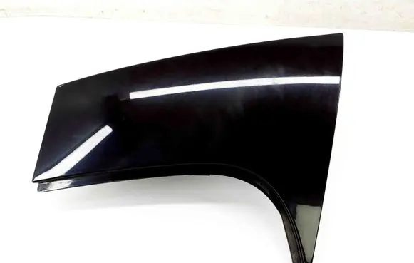 Rear fender molding trim