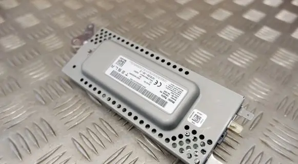 Tesla Model 3 Other control units/modules 107975500D