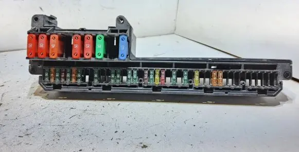 BMW 5 E60 E61 Fuse module 6957330 18917