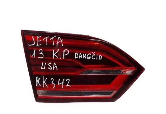 Volkswagen Jetta VI Tailgate rear/tail lights 5C6945307