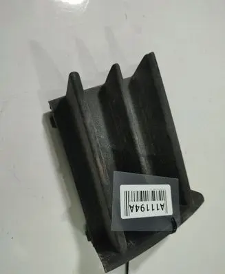 Skoda Octavia Mk2 (1Z) Front bumper lower grill 1Z0853666
