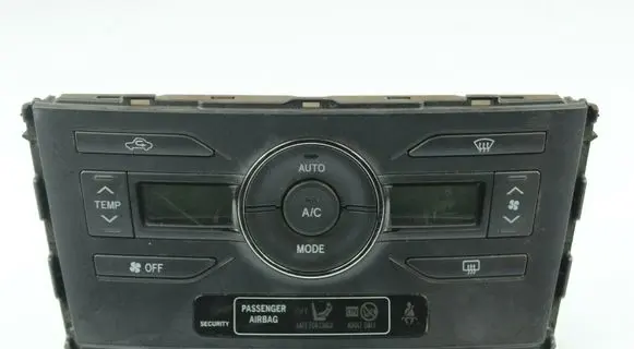 Toyota Auris 150 Climate control unit 5590002320