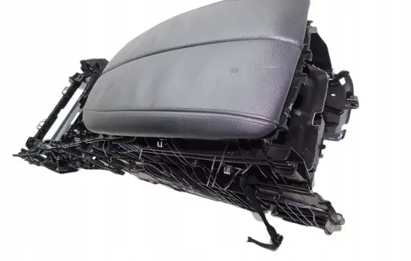 BMW X6 F16 Armrest 9252117