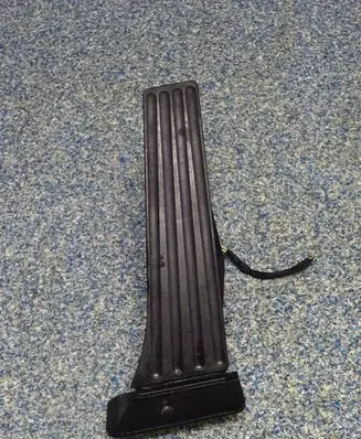 BMW 5 F10 F11 Accelerator throttle pedal 6858574