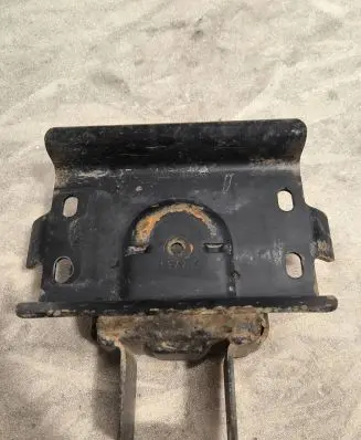 Jeep Grand Cherokee (WJ) Gearbox mounting bracket 513AAC