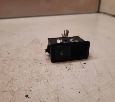 Opel Zafira B Electric window control switch 13197131