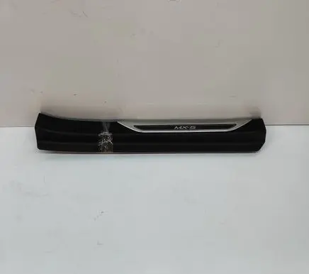 Mazda MX-5 ND Front sill trim cover N24368710A02