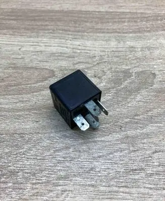 Ford Galaxy Other relay 7M0951253 V23134M52X302