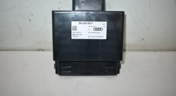 Audi A7 S7 4G Voltage converter/converter module 8K0959663F