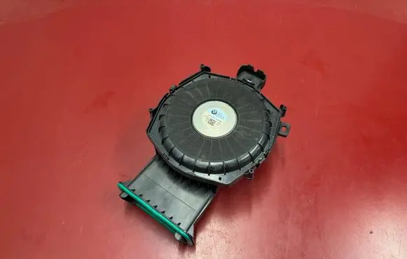 BMW X3 G01 Subwoofer speaker 6811926 65136811926