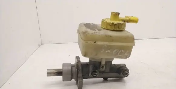 Skoda Octavia Mk1 (1U) Master brake cylinder L481402