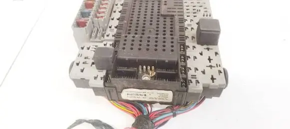 Volvo S60 Fuse box set 8645410 8645411