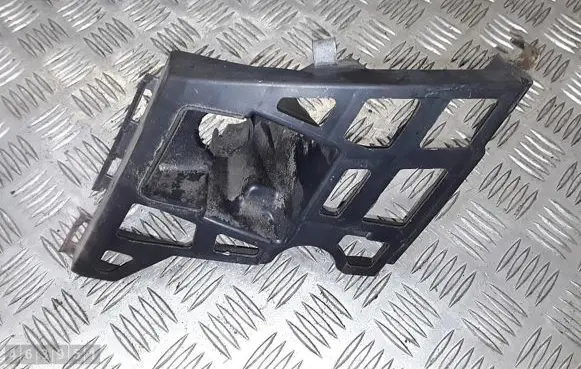 Skoda Yeti (5L) Front bumper mounting bracket 5L0807056
