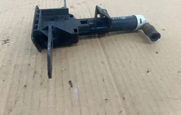 Subaru Forester SH Headlight washer spray nozzle 20041
