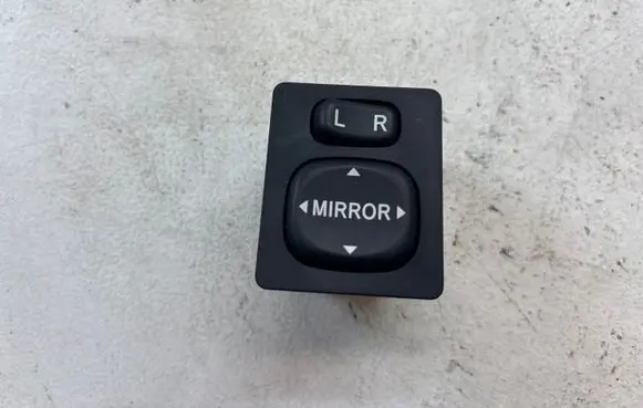 Toyota Yaris Wing mirror switch 183574