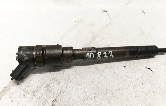 Fuel injector