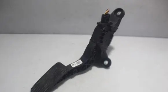 KIA Rio Accelerator throttle pedal