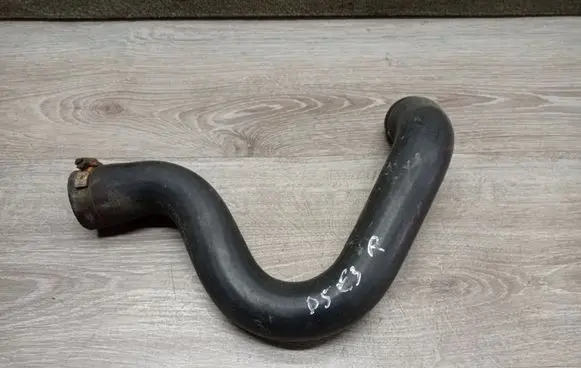 Volvo S60 Engine coolant pipe/hose 08671393