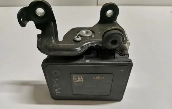Ford Fusion II ABS Pump EG9C2C405AG EG9C2C219AD