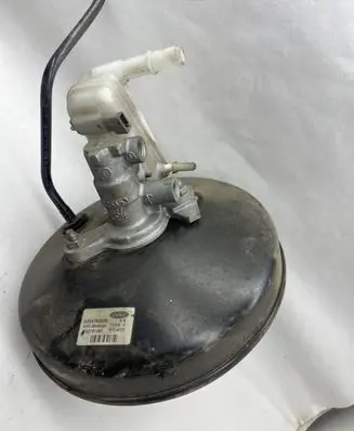 Ford B-MAX Brake booster AY112B195AA 0204799938 027B1287