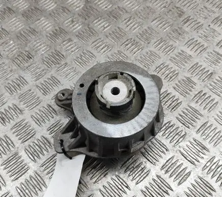 Mercedes-Benz E W213 Engine mount bracket A2132403300