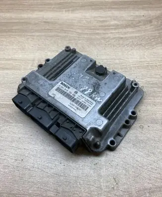 Renault Megane II Engine control unit/module ECU 8200184294 0281010769
