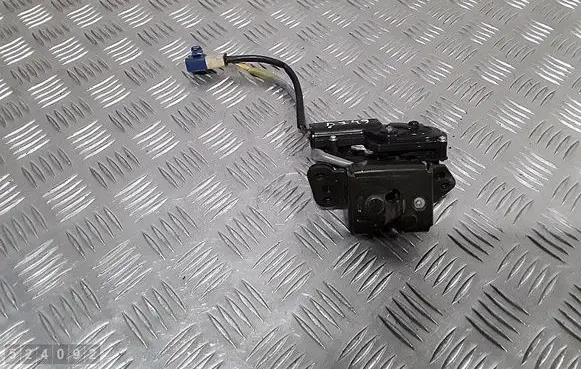 Toyota Corolla Verso E121 Tailgate/trunk/boot lock/catch/latch 