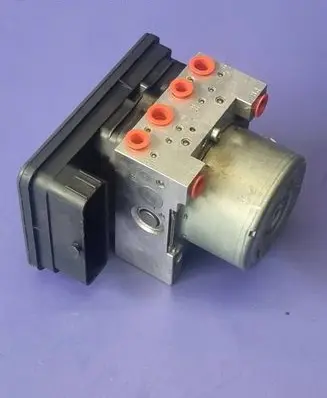 Jaguar E-Pace ABS Pump J9C3-14F447-AD 10.0220-1199.4 10.0950-3254.3