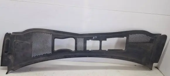 Volkswagen PASSAT B5.5 Other engine bay part 3B1819417C