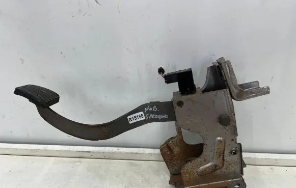 Chevrolet Nubira Clutch pedal 