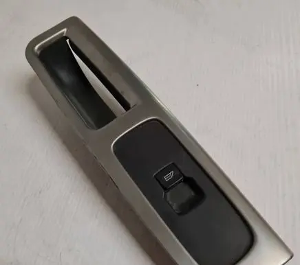 Volvo V50 Front door interior handle trim 8679669 BSW464