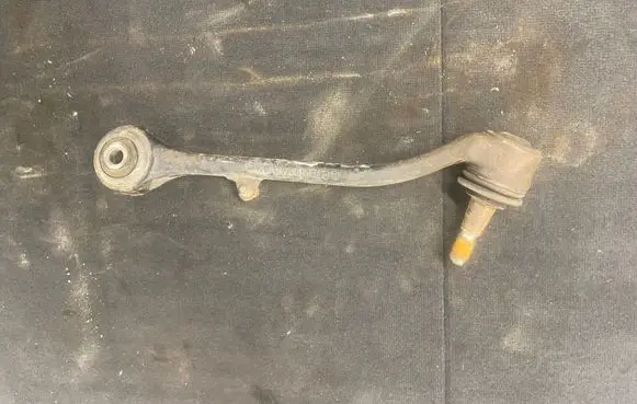 BMW X3 E83 Front lower control arm/wishbone 3415030