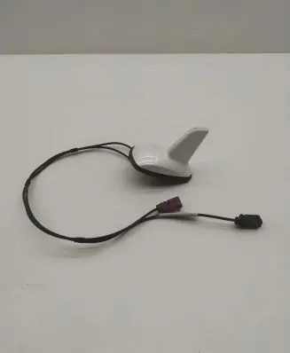 Mercedes-Benz E A207 Aerial GPS antenna 2218205675