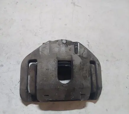 BMW 5 E60 E61 Front brake caliper 6030324