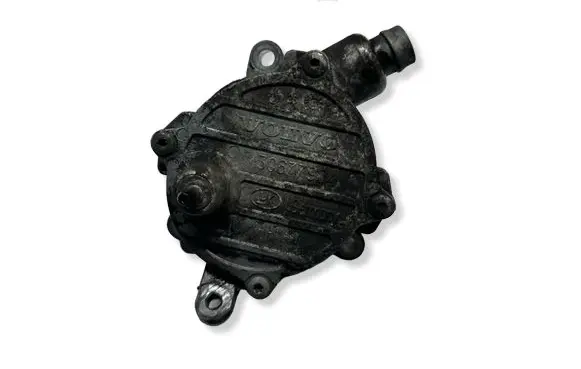 Volvo V70 Vacuum pump 30677904