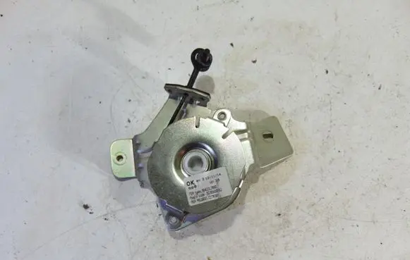 Peugeot 3008 I Front door soft close latching motor (coupe) 9683313980