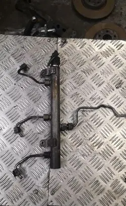 Mercedes-Benz C W204 Fuel main line pipe a6420702595
