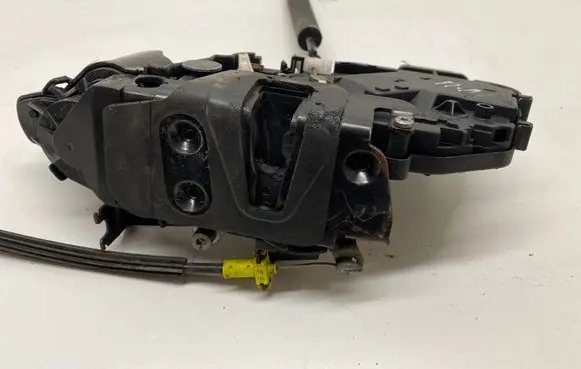 Land Rover Evoque I Front door lock 6W8A21813GD