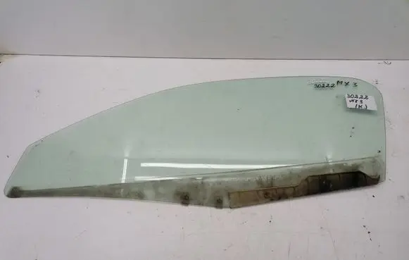 Mazda MX-3 Front door window/glass (coupe) E643R00011