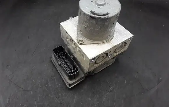 Volkswagen PASSAT B7 ABS Pump 3AA614109 17654069 54085620V