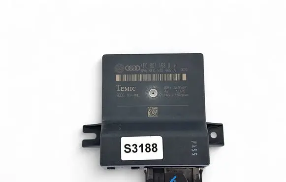 Audi A6 S6 C6 4F Gateway control module 4F0907468D 4F0910468A