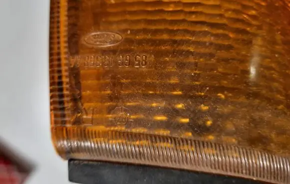 Ford Scorpio Front indicator light 83141