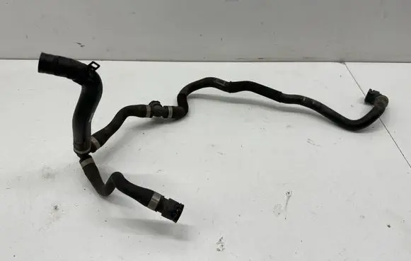 BMW 2 F46 Engine coolant pipe/hose