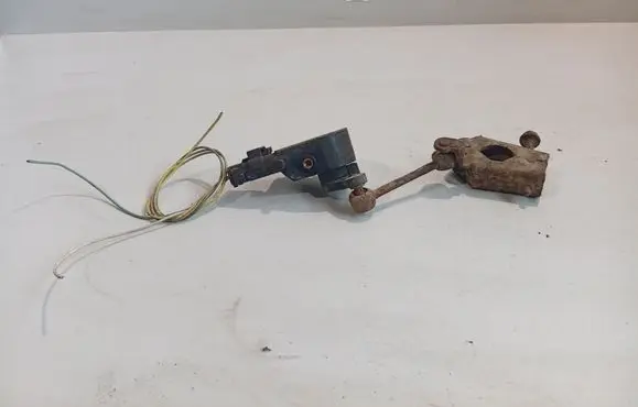 Citroen C5 Headlight/headlamp level sensor 6PM0081600 7701042024