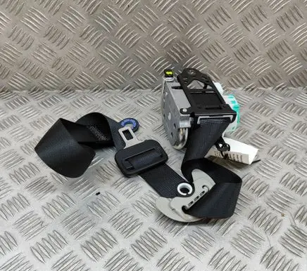 Toyota Land Cruiser (BJ70) Front seatbelt 7321060772C2
