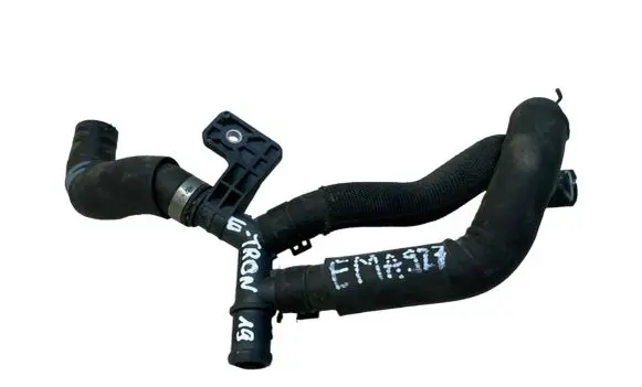 Audi e-tron Engine coolant pipe/hose 4KE145947G