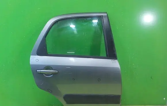 Suzuki SX4 Rear door PRAWE