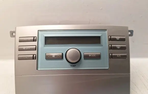 Toyota Corolla Verso AR10 Climate control unit 559020F010 559020F010C