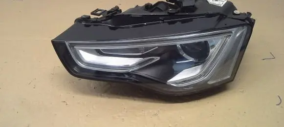 Audi A5 Headlight/headlamp 03012742714 8T0941005C 3E10B6237